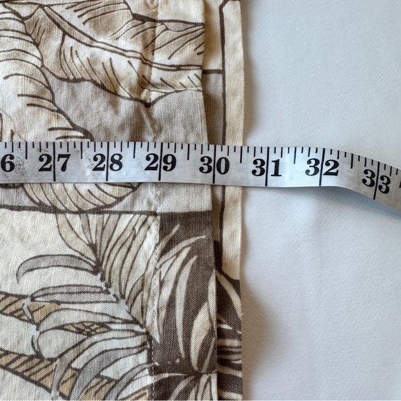 The Havanera Co Linen Shirt Palms Martinis - Picture 8 of 14